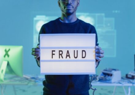detect fraud invoice