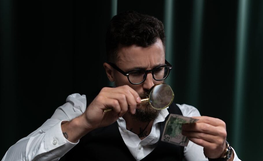 detect fraud invoice
