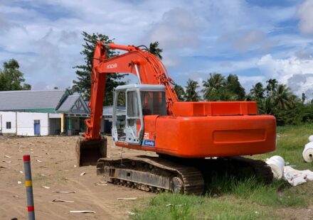 excavator rental