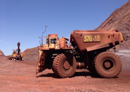 mining equipment supplier