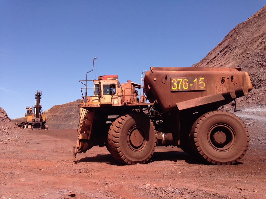 mining equipment supplier