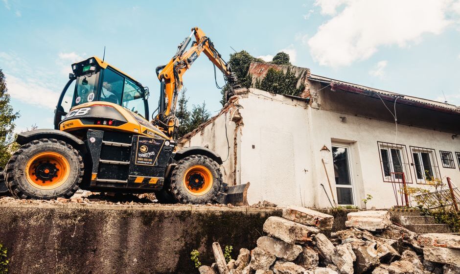 demolition contractor