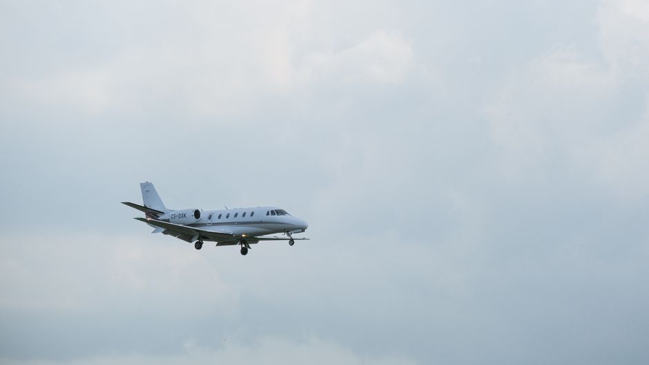 private jet charter